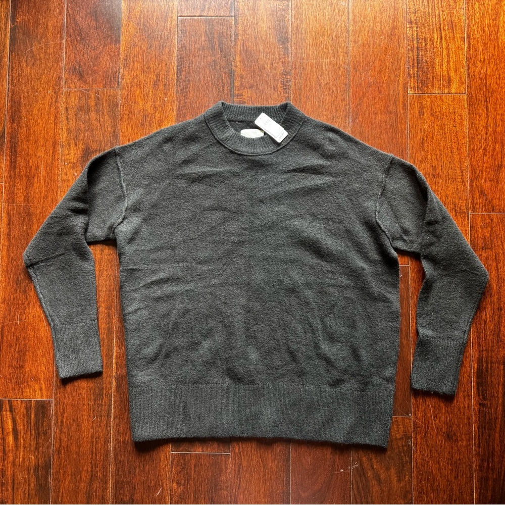Aerie / Black Sweater / BNWT